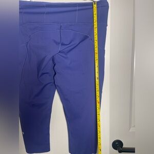 LULULEMON Crop 24", Size 12